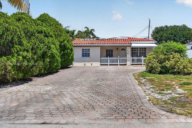 1171 NE 182nd St, North Miami Beach, FL 33162