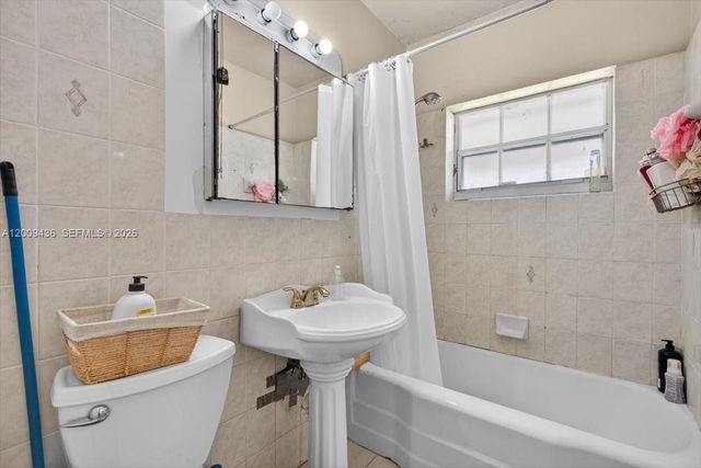 1171 NE 182nd St, North Miami Beach, FL 33162