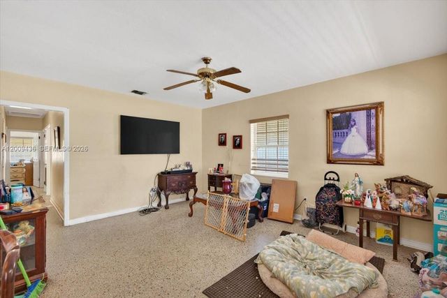 1171 NE 182nd St, North Miami Beach, FL 33162