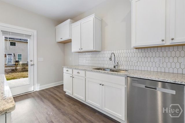 8 Oak Alley, Guyton, GA 31312