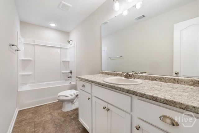 8 Oak Alley, Guyton, GA 31312