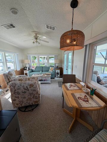 6473 SE 53rd Street, Okeechobee, FL 34974