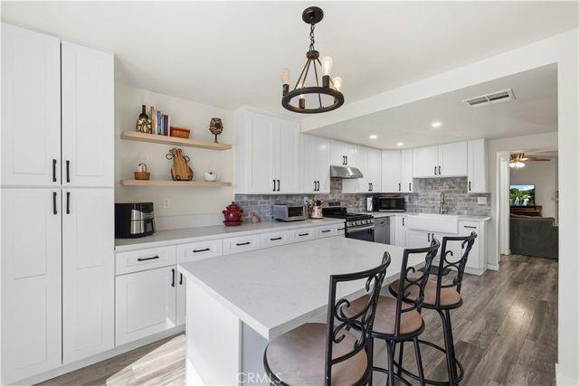 15612 Hillview, Granada Hills, CA 91344