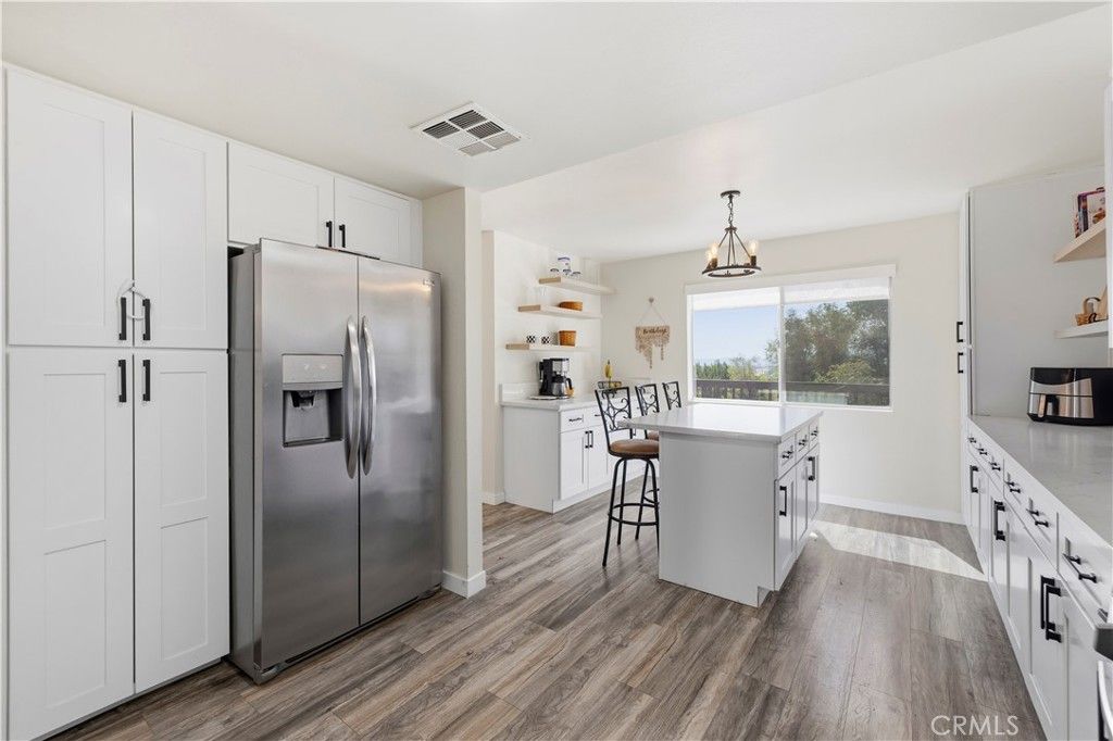 15612 Hillview, Granada Hills, CA 91344 — photo 4