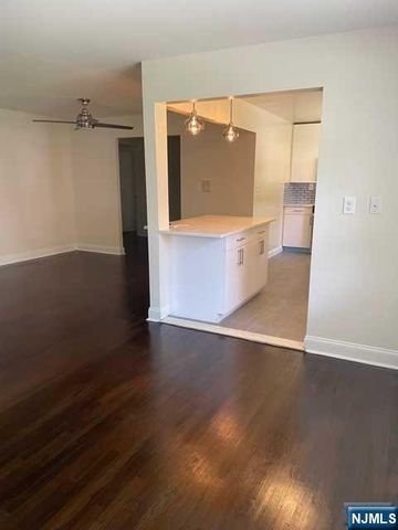 280-320 Oak Street 290D, Ridgewood, NJ 07450