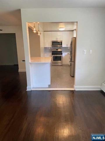 280-320 Oak Street 290D, Ridgewood, NJ 07450