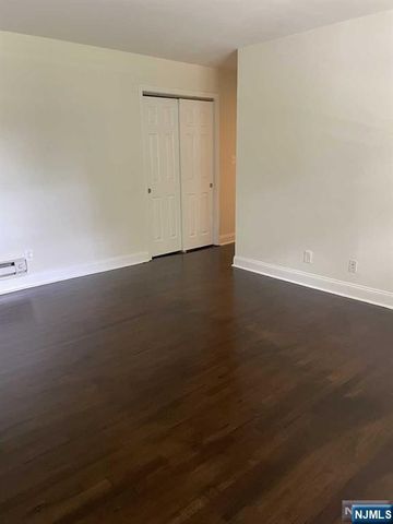 280-320 Oak Street 290D, Ridgewood, NJ 07450