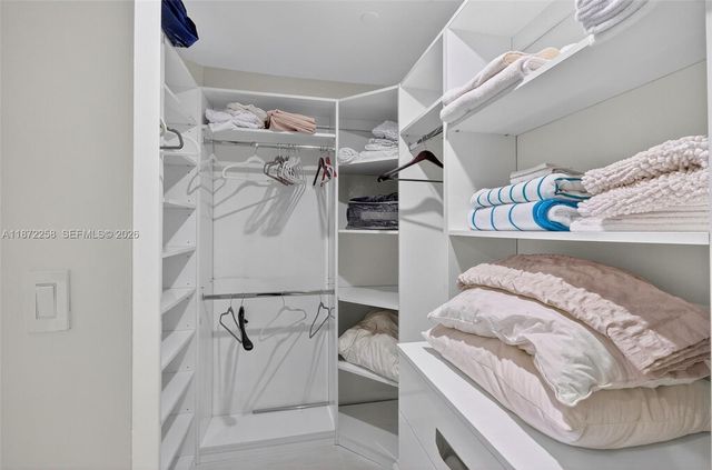 19217 Fisher Island Dr 19217, Miami Beach, FL 33109