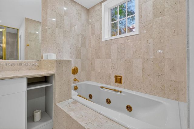 19217 Fisher Island Dr 19217, Miami Beach, FL 33109