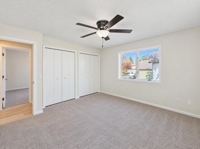 1122 Prairie Court S, Shakopee, MN 55379