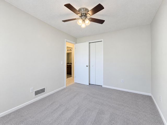 1122 Prairie Court S, Shakopee, MN 55379