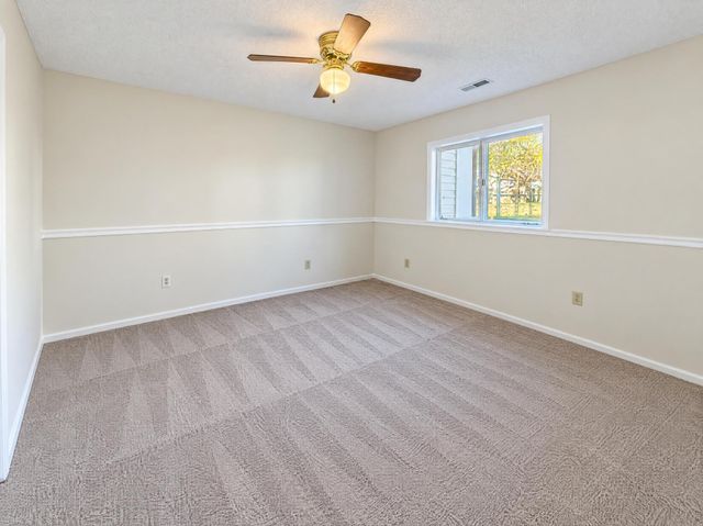 1122 Prairie Court S, Shakopee, MN 55379