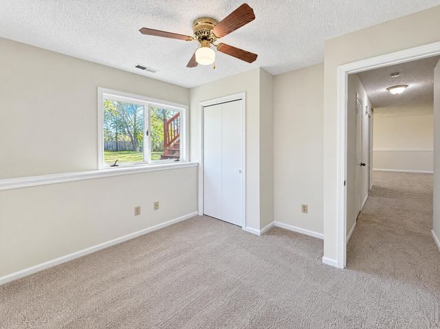 1122 Prairie Court S, Shakopee, MN 55379