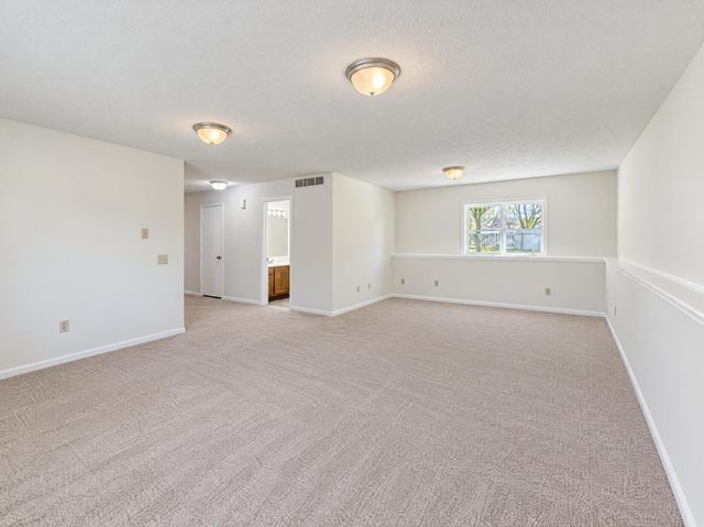 1122 Prairie Court S, Shakopee, MN 55379