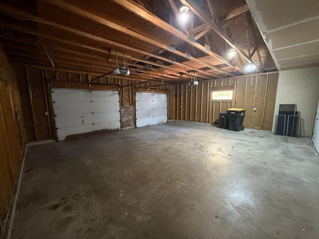 1122 Prairie Court S, Shakopee, MN 55379