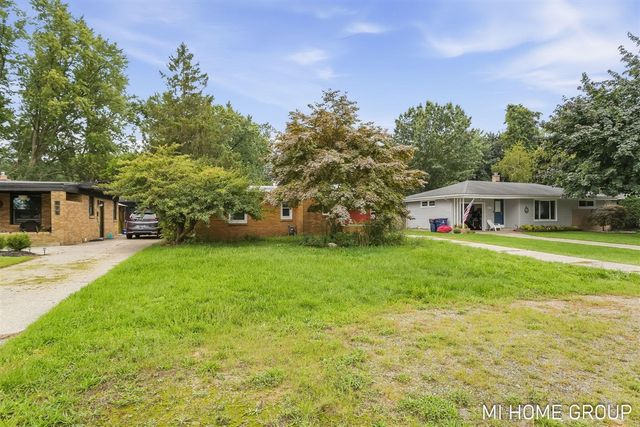 828 W 24th Street, Holland, MI 49423