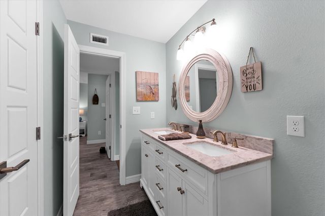 12500 Melville Drive 104A, Montgomery, TX 77356