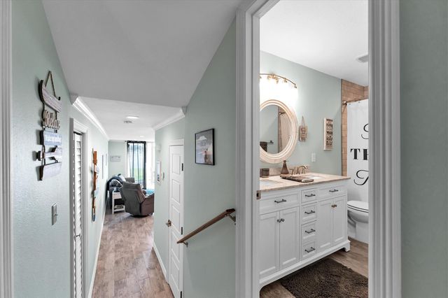 12500 Melville Drive 104A, Montgomery, TX 77356