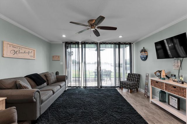 12500 Melville Drive 104A, Montgomery, TX 77356