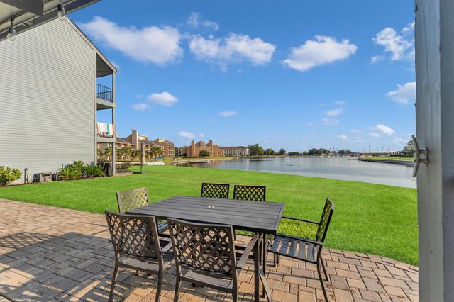 12500 Melville Drive 104A, Montgomery, TX 77356