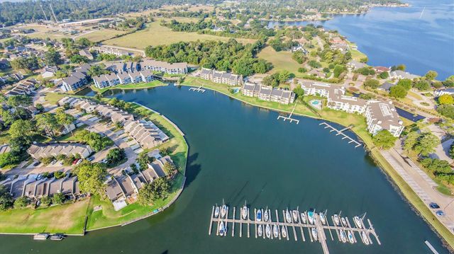 12500 Melville Drive 104A, Montgomery, TX 77356