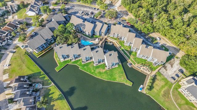 12500 Melville Drive 104A, Montgomery, TX 77356