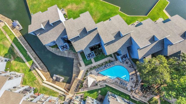 12500 Melville Drive 104A, Montgomery, TX 77356