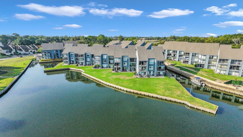 12500 Melville Drive 104A, Montgomery, TX 77356