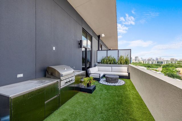 2710 Steel Street 704, Houston, TX 77098