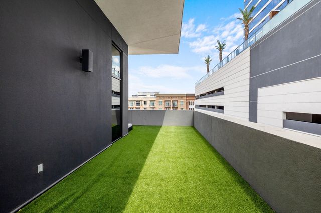 2710 Steel Street 704, Houston, TX 77098