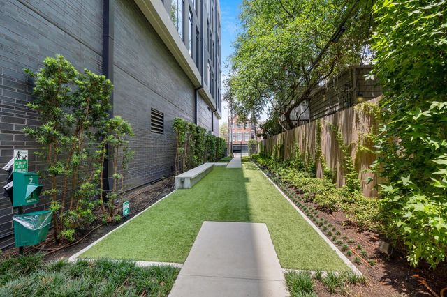 2710 Steel Street 704, Houston, TX 77098