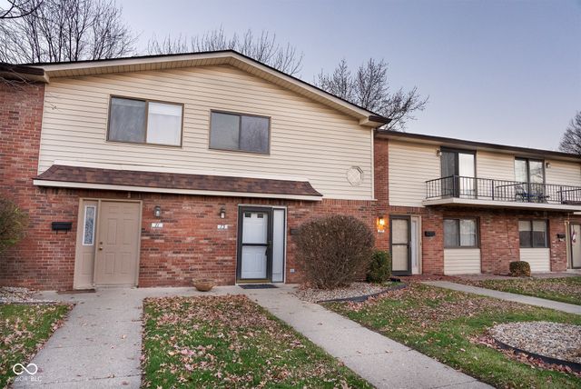 73 Trails End, Greenwood, IN 46142