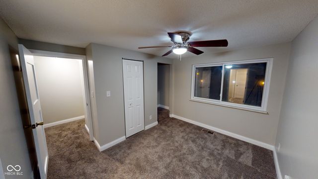 73 Trails End, Greenwood, IN 46142