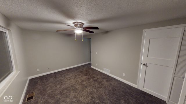 73 Trails End, Greenwood, IN 46142