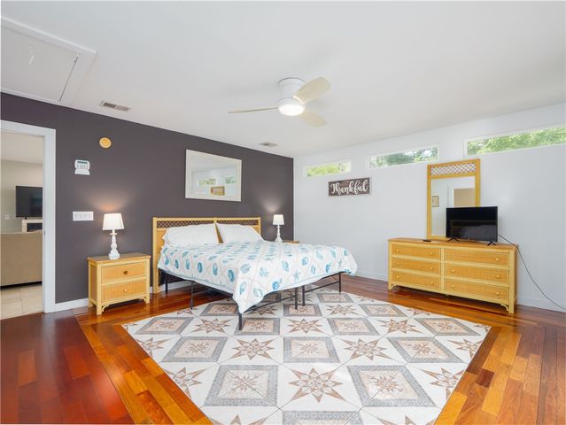 900 Mallery Street, St Simons Island, GA 31522