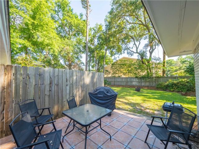 900 Mallery Street, St Simons Island, GA 31522