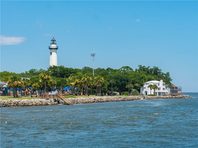 900 Mallery Street, St Simons Island, GA 31522