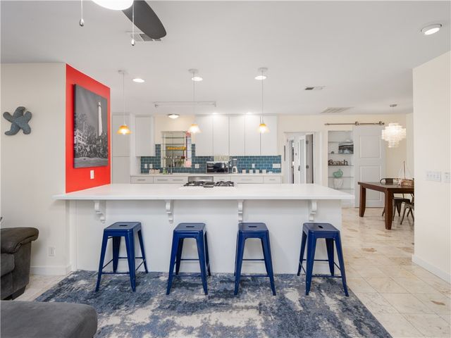 900 Mallery Street, St Simons Island, GA 31522