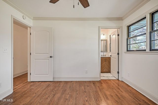 1708 Jackson Terrace, Johnson City, TN 37604