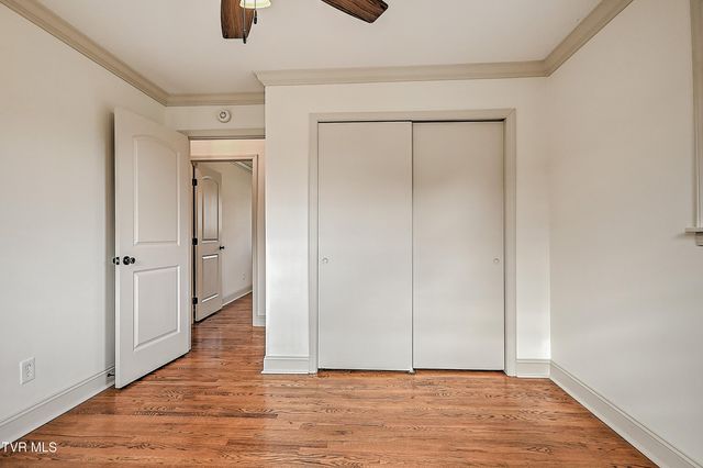 1708 Jackson Terrace, Johnson City, TN 37604