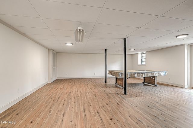 1708 Jackson Terrace, Johnson City, TN 37604