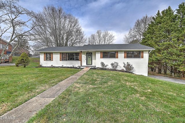 1708 Jackson Terrace, Johnson City, TN 37604