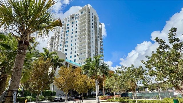 10 SW South River Dr 715, Miami, FL 33130