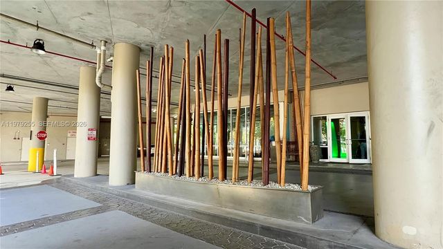 10 SW South River Dr 715, Miami, FL 33130