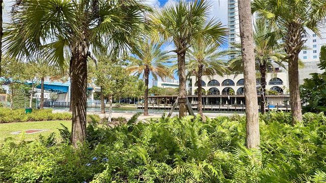 10 SW South River Dr 715, Miami, FL 33130