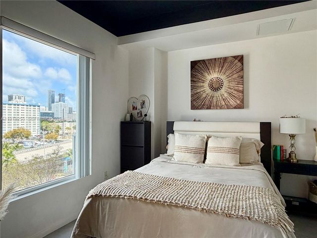 10 SW South River Dr 715, Miami, FL 33130