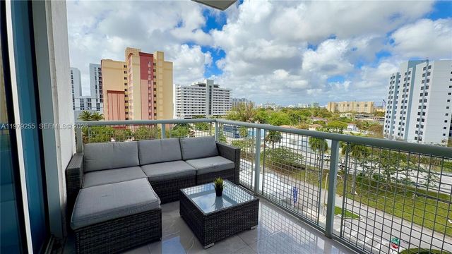 10 SW South River Dr 715, Miami, FL 33130