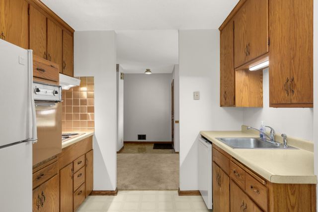 11748 Bittersweet Street NW, Coon Rapids, MN 55433
