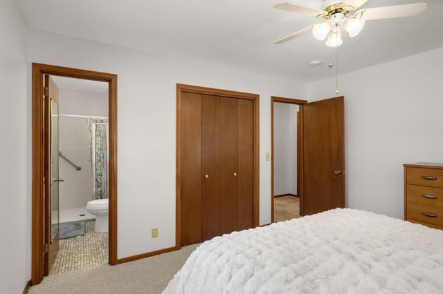11748 Bittersweet Street NW, Coon Rapids, MN 55433