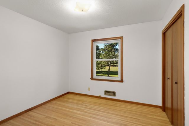 11748 Bittersweet Street NW, Coon Rapids, MN 55433